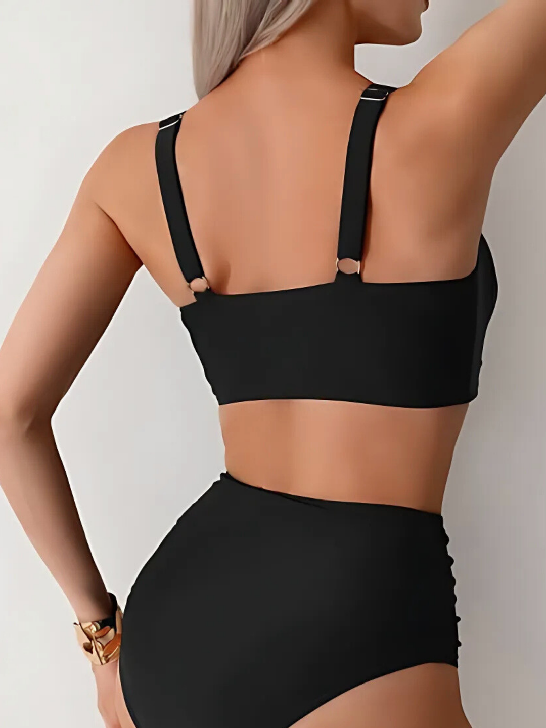 Laura - Bandeau-bikini med flæser